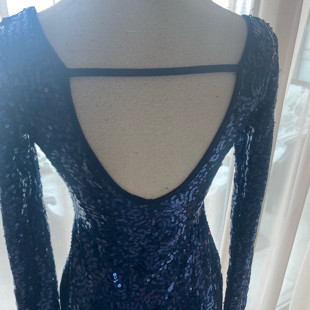 Dress sequins - Picture 4 of 5